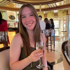 Meet your Posher, Samantha